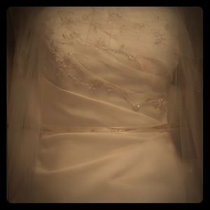 Maggie Sottero Wedding Dress